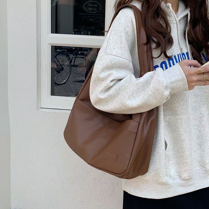 SOFT PEBBLE LEATHER MINI SHOULDER BAG