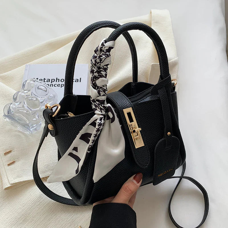 FRENCH NICHE SMALL SQUARE COMMUTING SHOULDER BAG