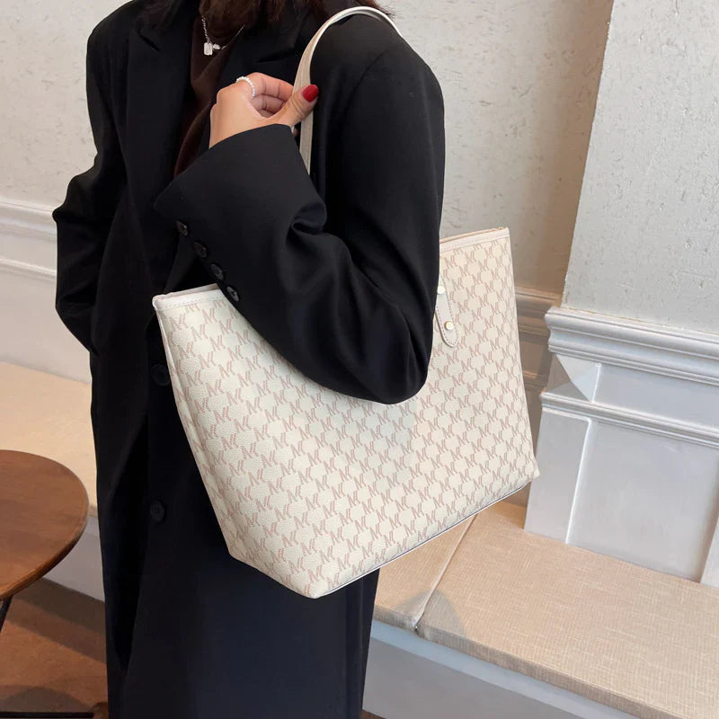 STYLISH LARGE CAPACITY TOTE HANDBAG